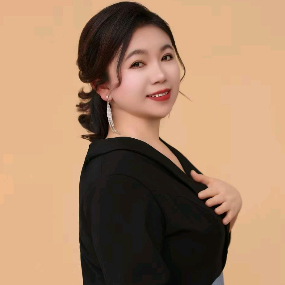 味中味老板娘