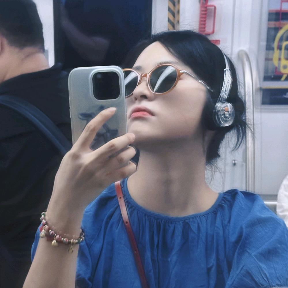 小比稀奇
