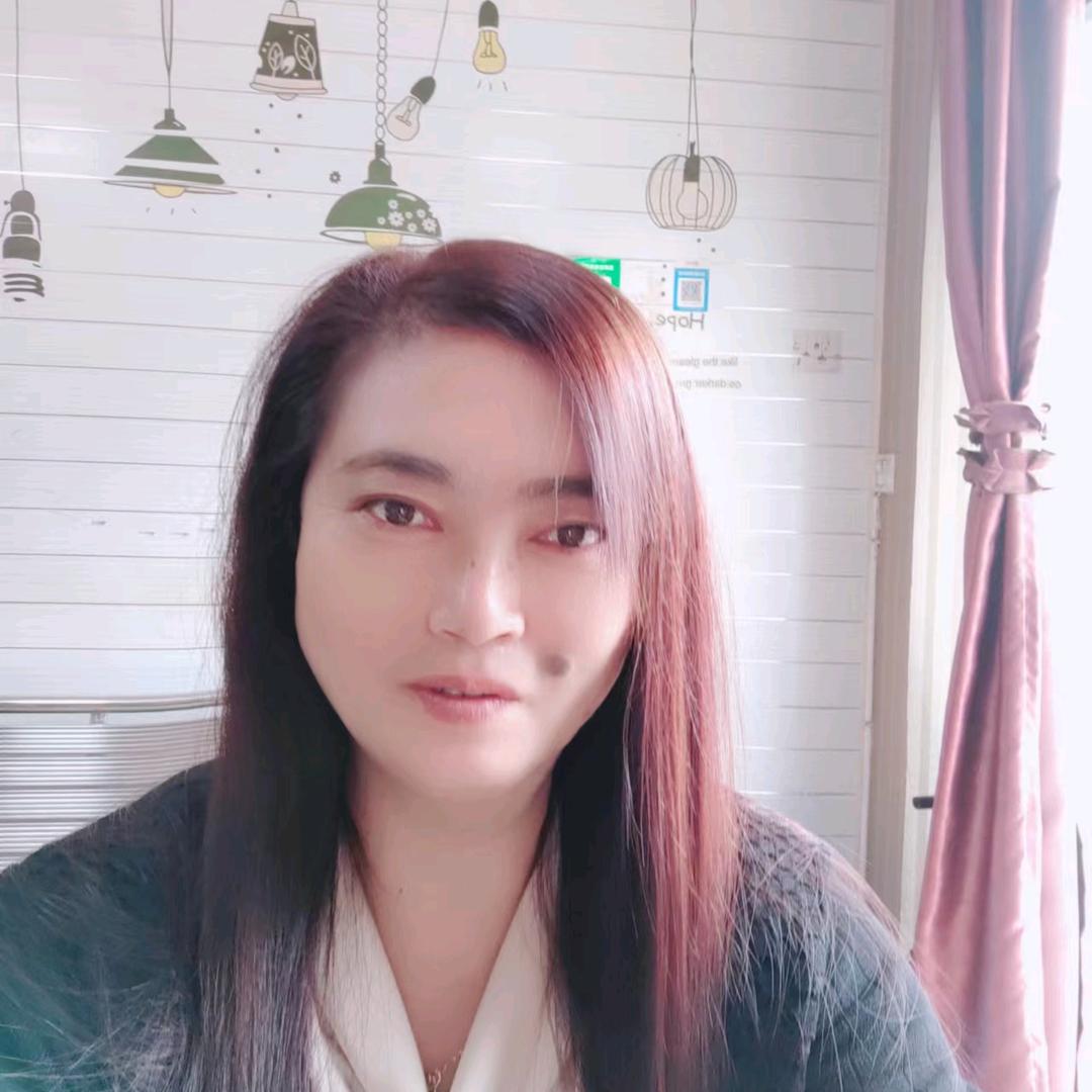 凤凰驾校女教练
