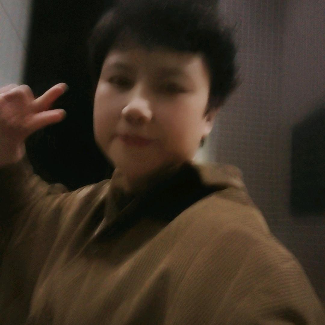 开心的我