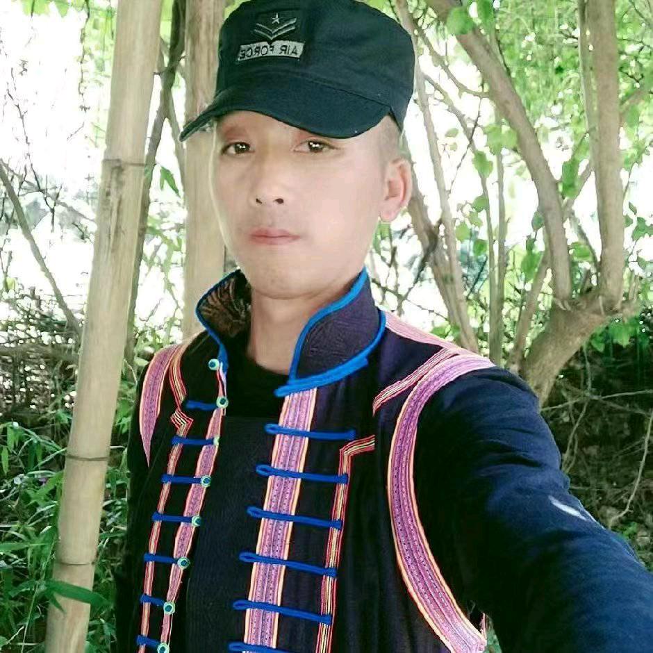 发耳同哨呐，富官哥（刘）