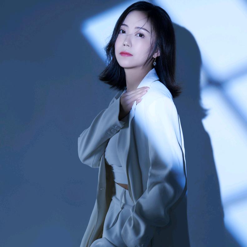 绵阳高圆圆聊金融