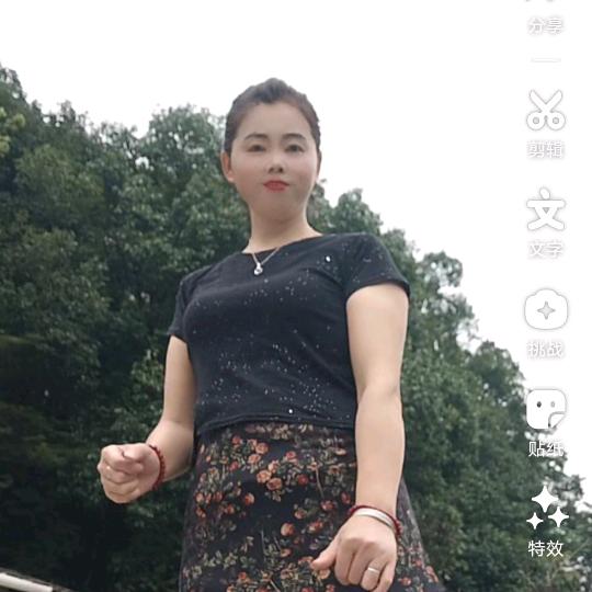 青青