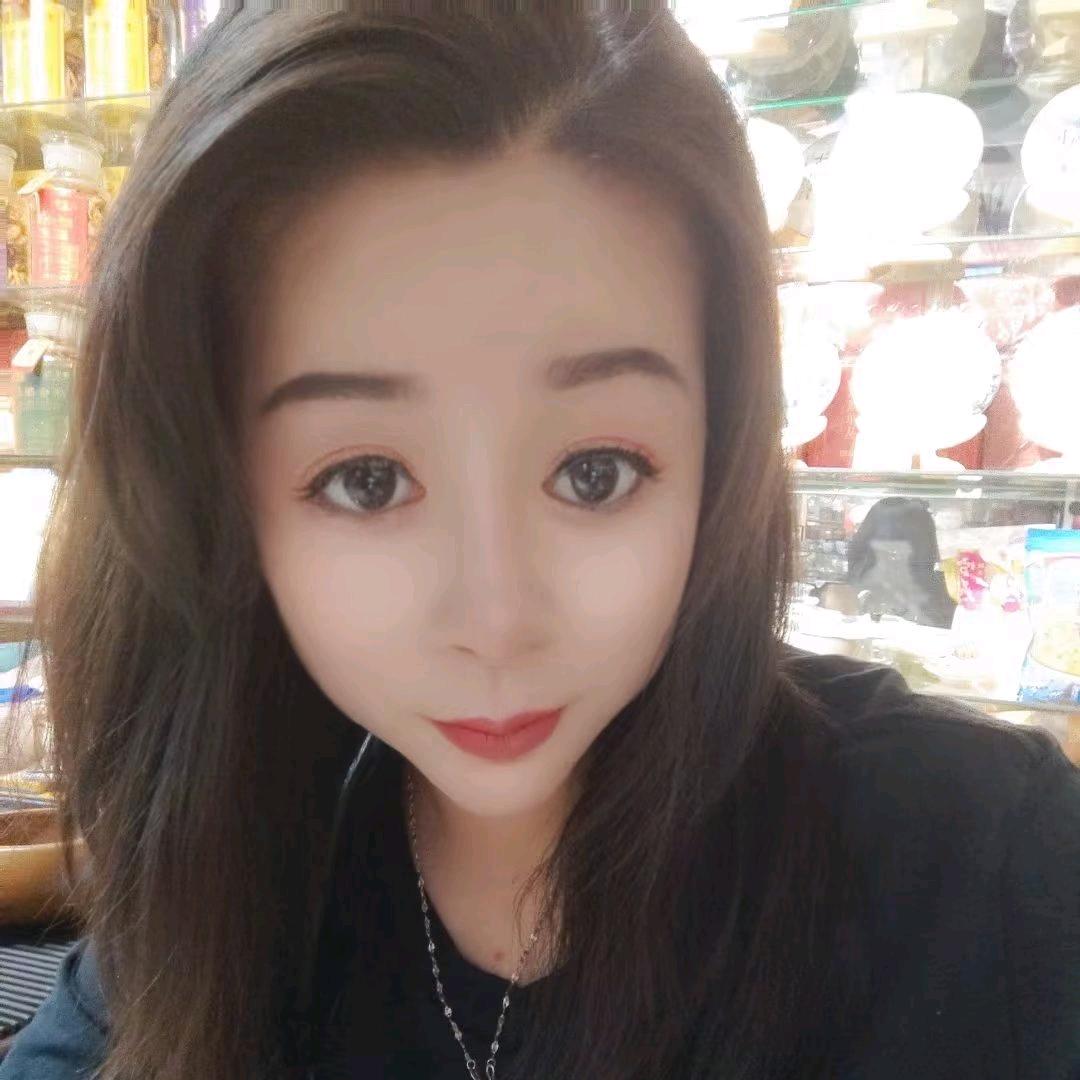 莉莉姐户外直播