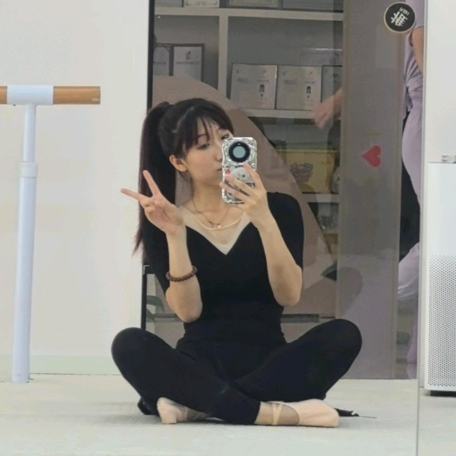 卓艺舞蹈 丽丽