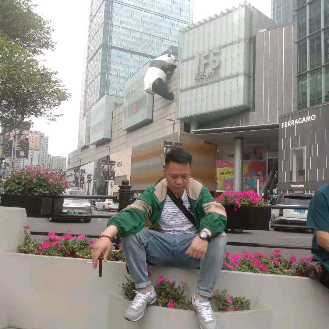 爱过方知情重，醉过才知酒浓。