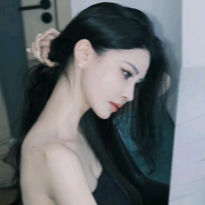 一只小耳朵