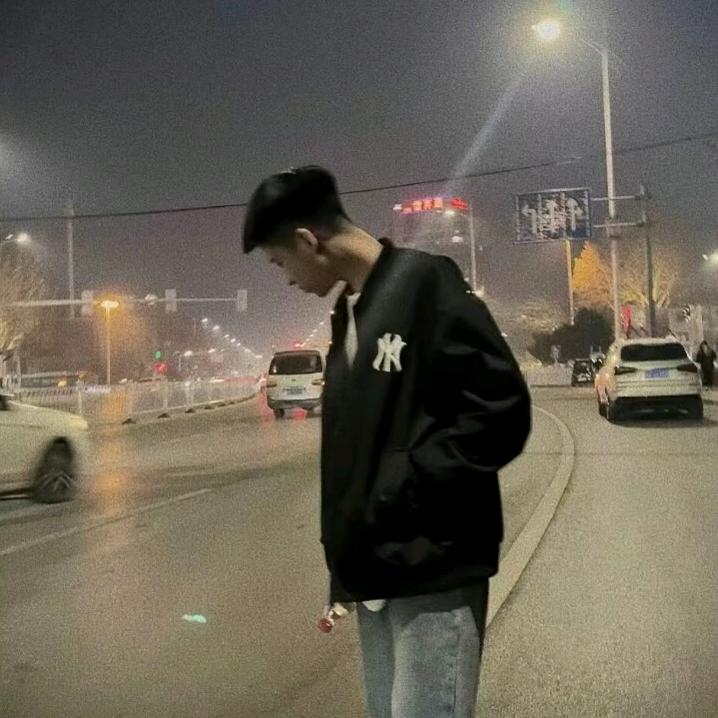 自由✔