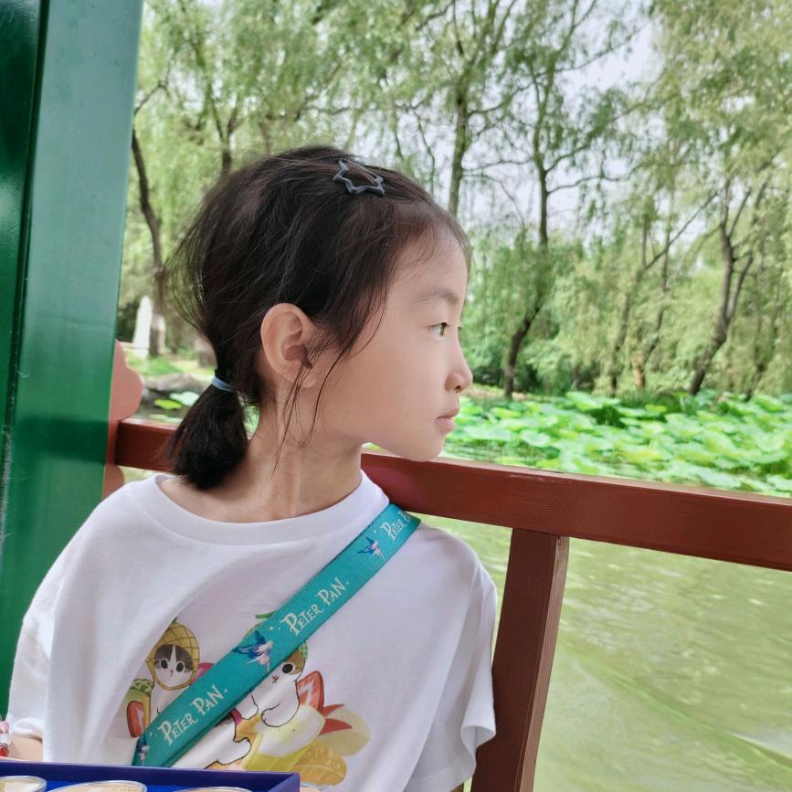 ( ｡• 👅 •｡｀)娃娃咘