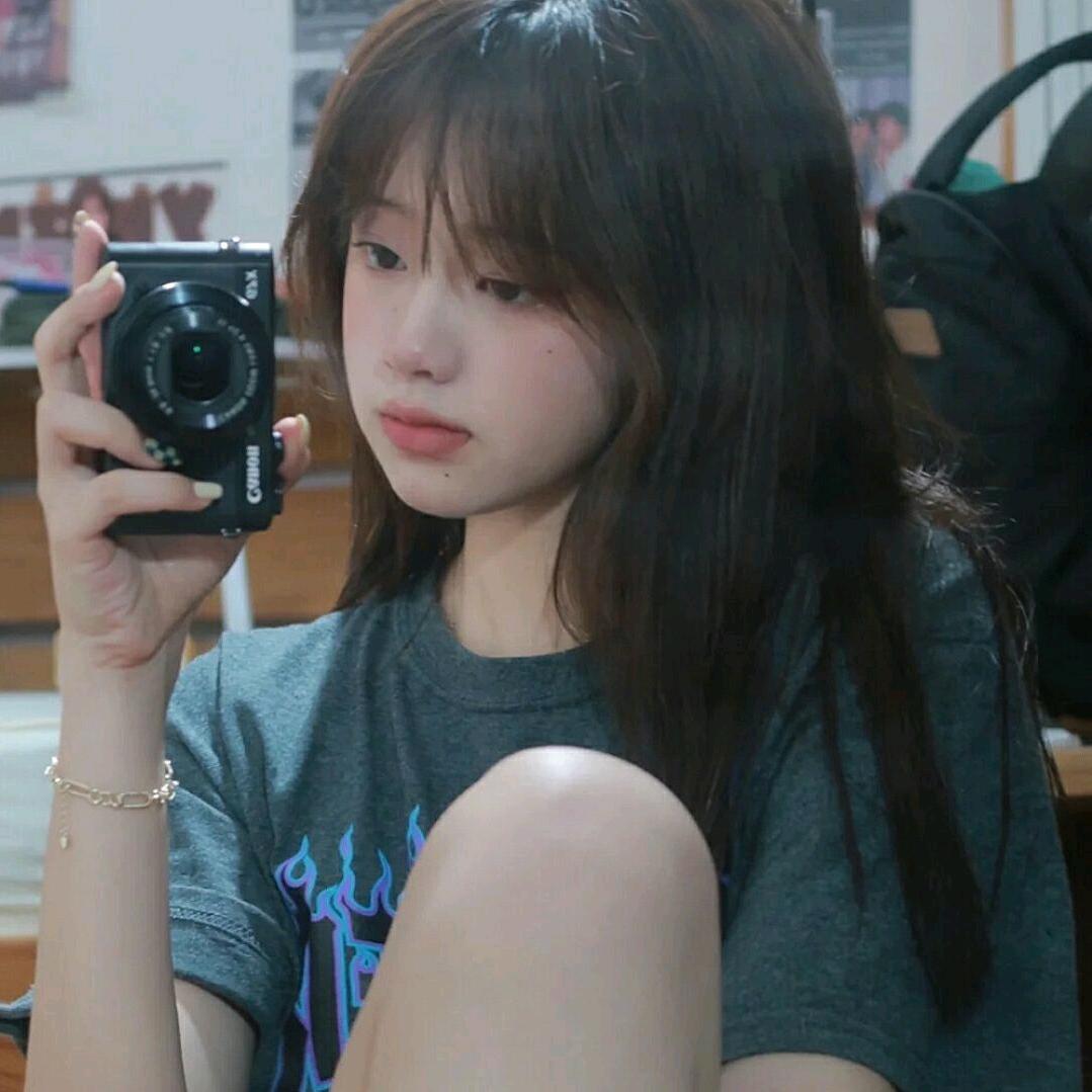 七七