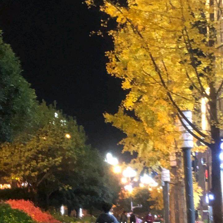 @。