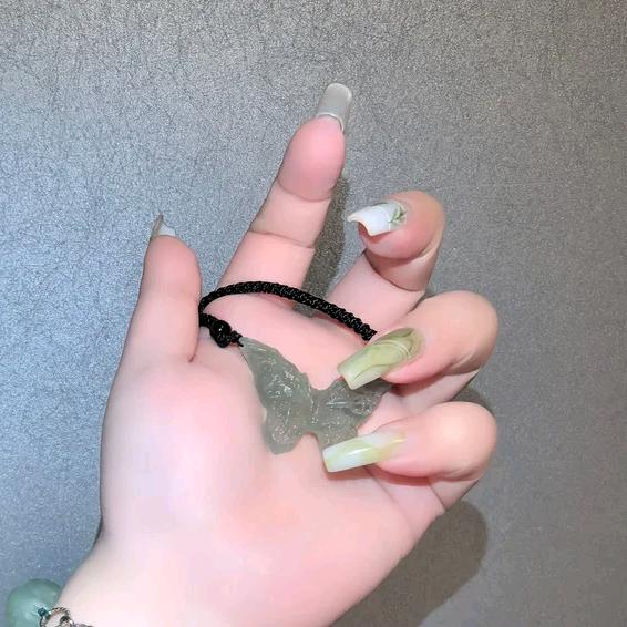 玉见了你