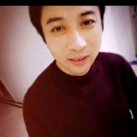 白云。