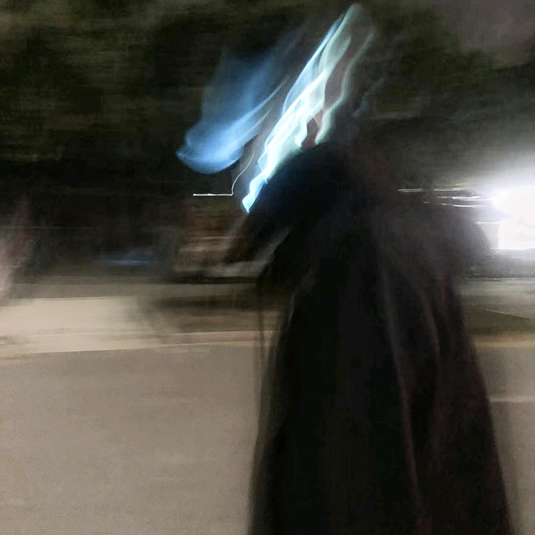 崆鸿