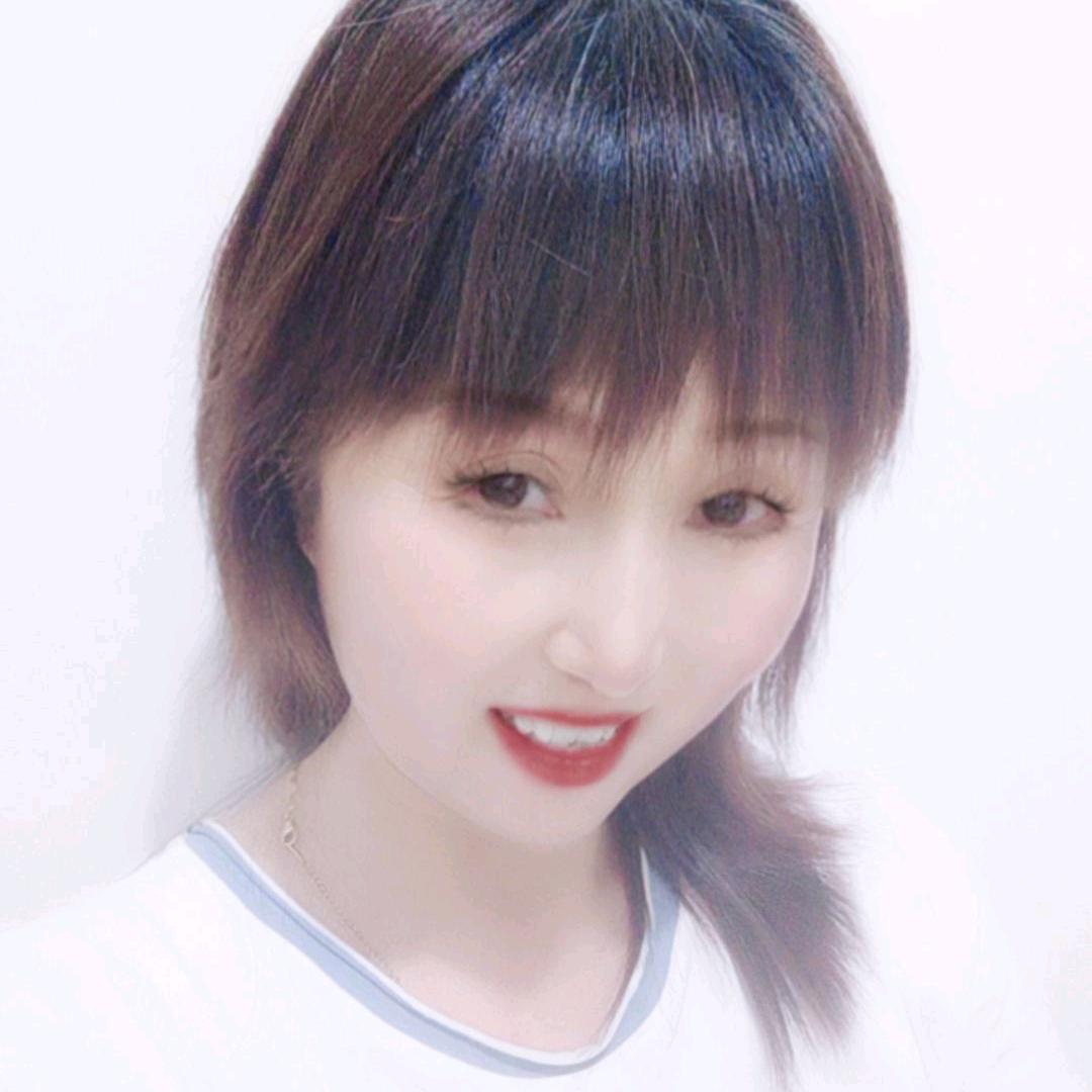 莲姐（每天早上七点十分直播）