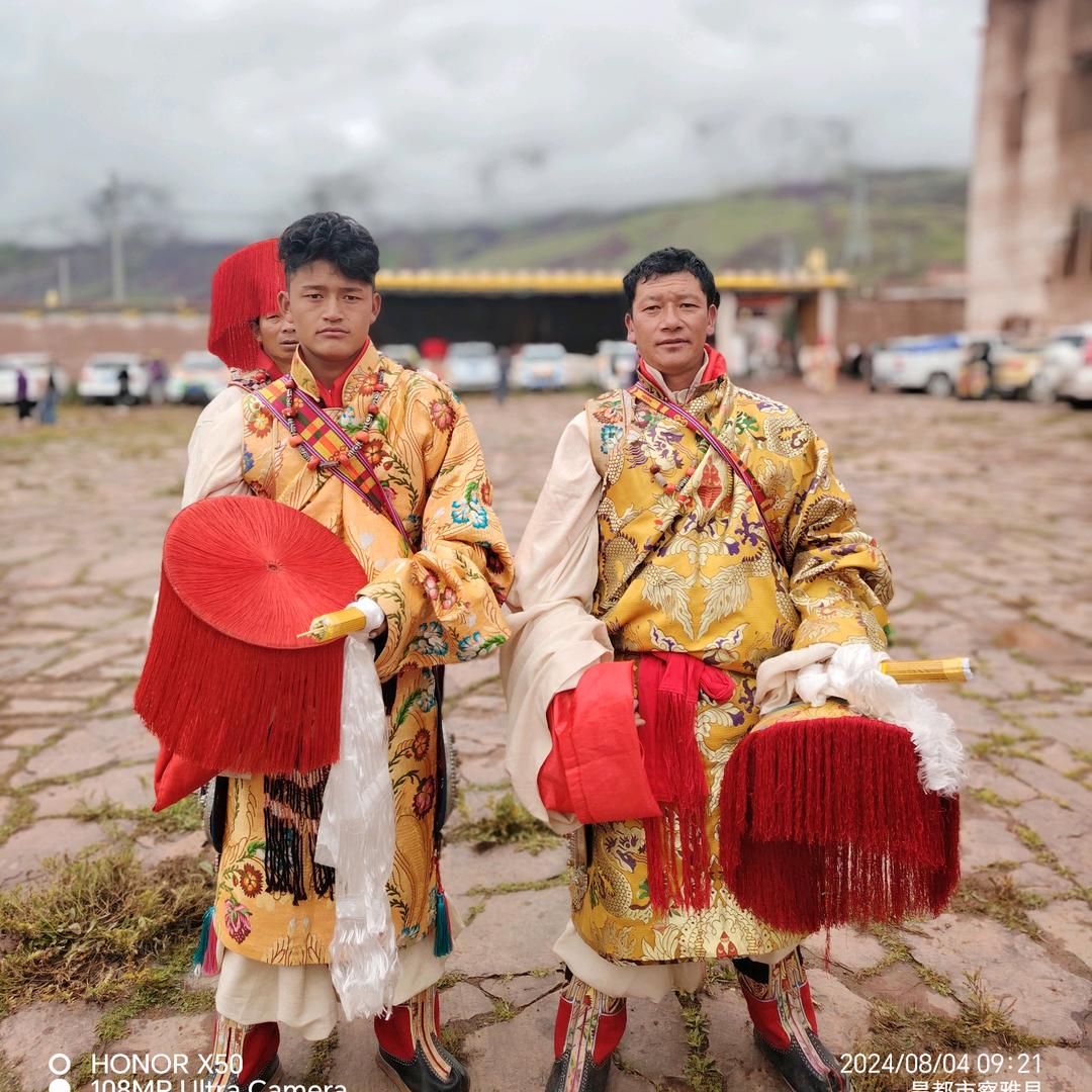 藏族男孩😜😜