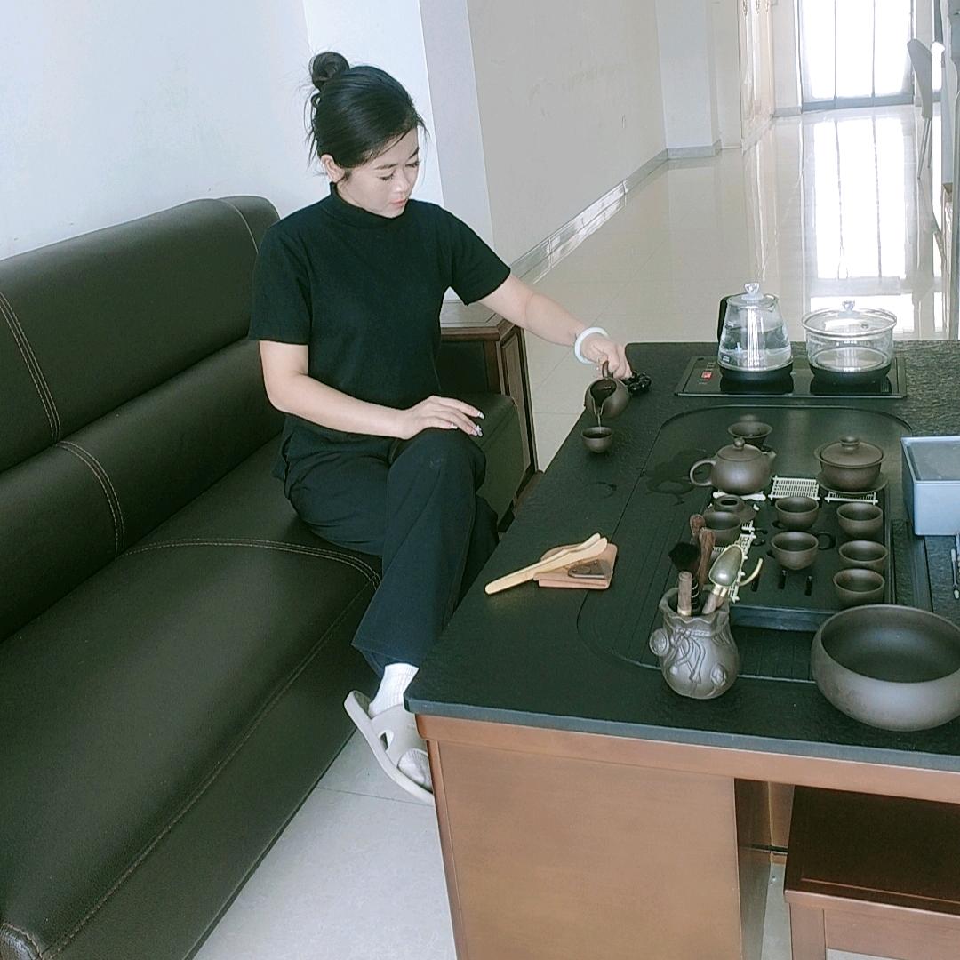 玉富养殖场    郝爽
