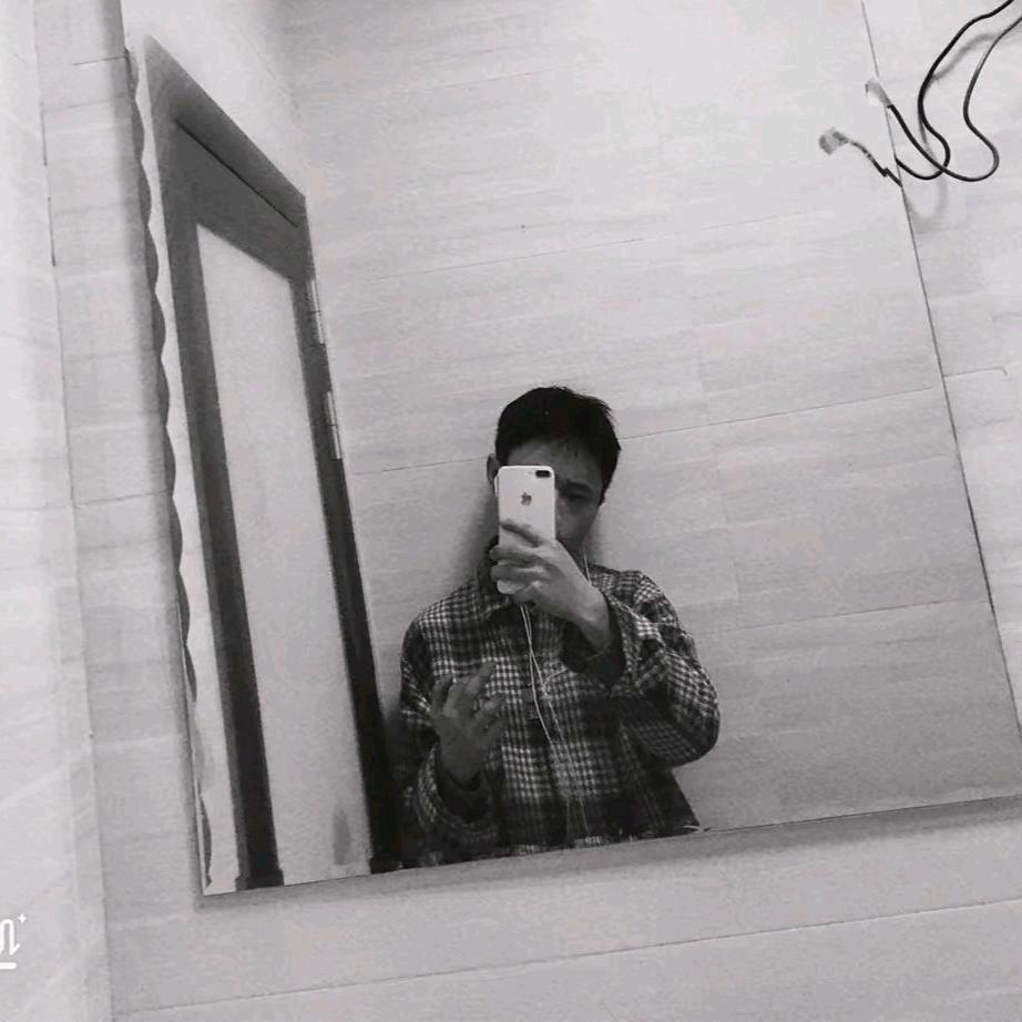 小熊有个v