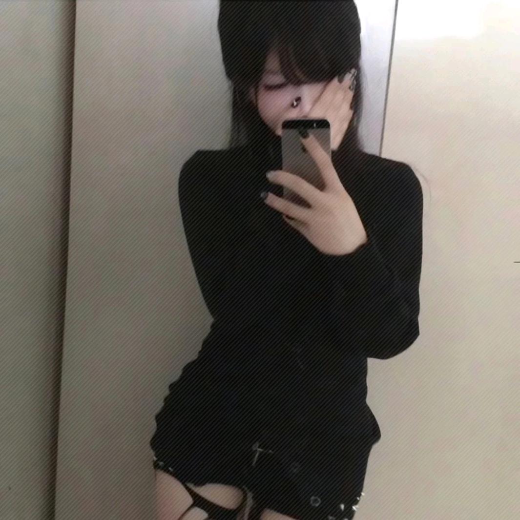 琳.