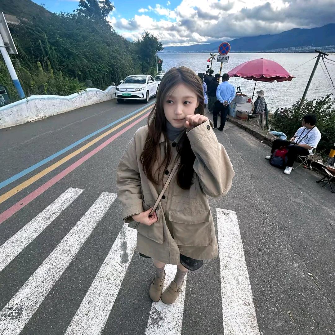 ￴￴ ￴￴ ￴ ￴￴