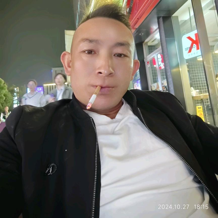 风吹云淡