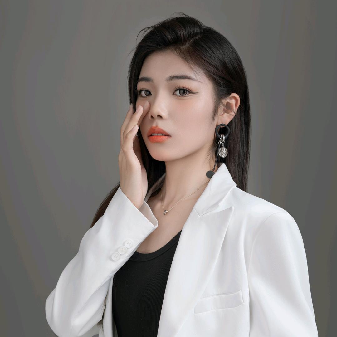 巨野魅影化妆培训学校 盼盼老师