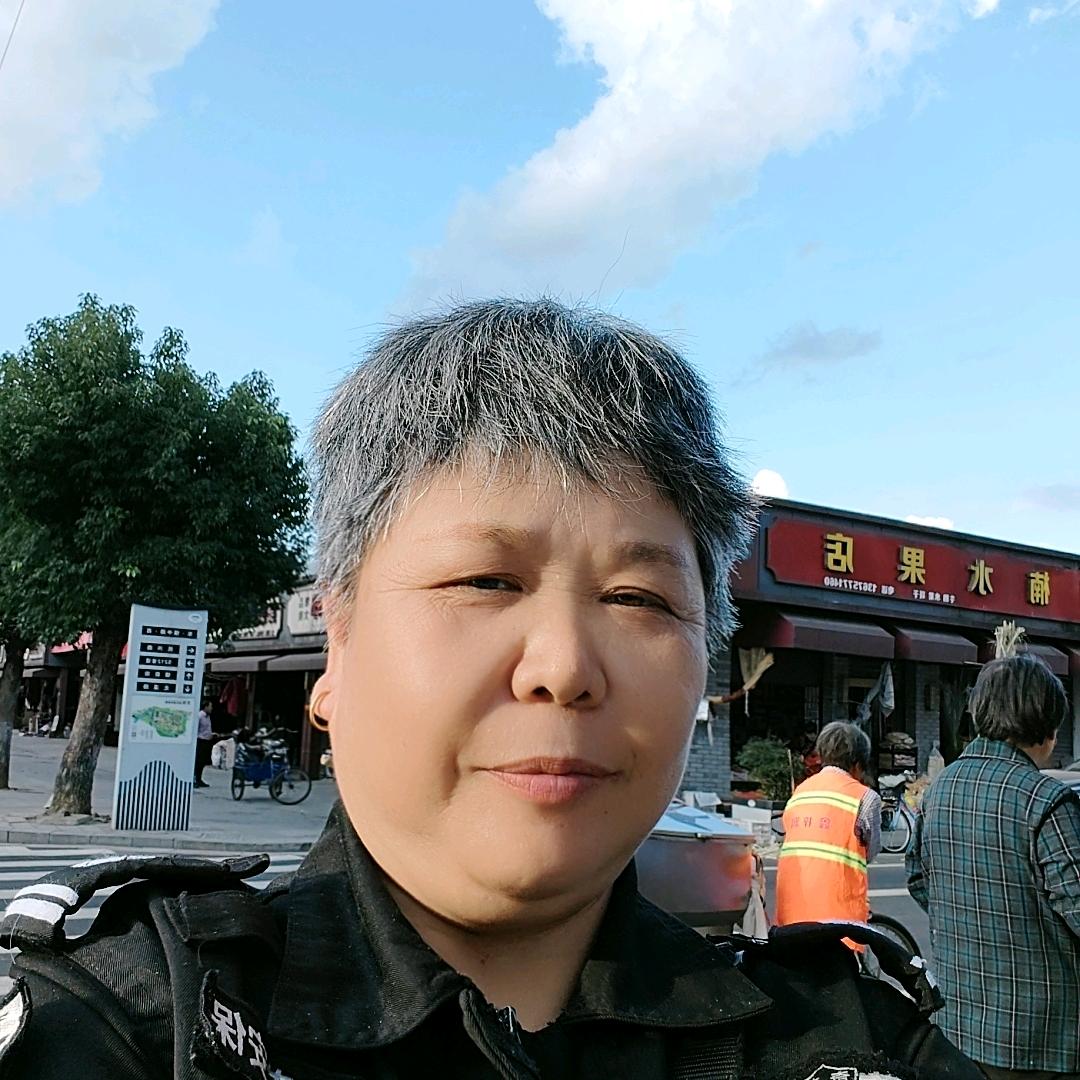 荷花香姐