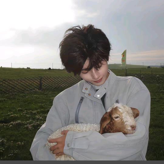 海初岸边有钱🐒