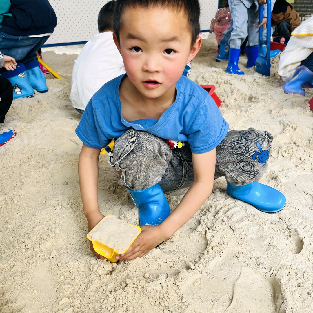 肖博浩家妈妈（凤姐）