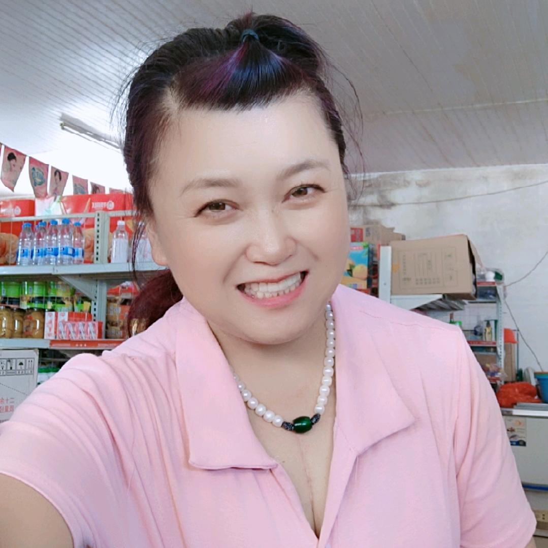 唐小利，