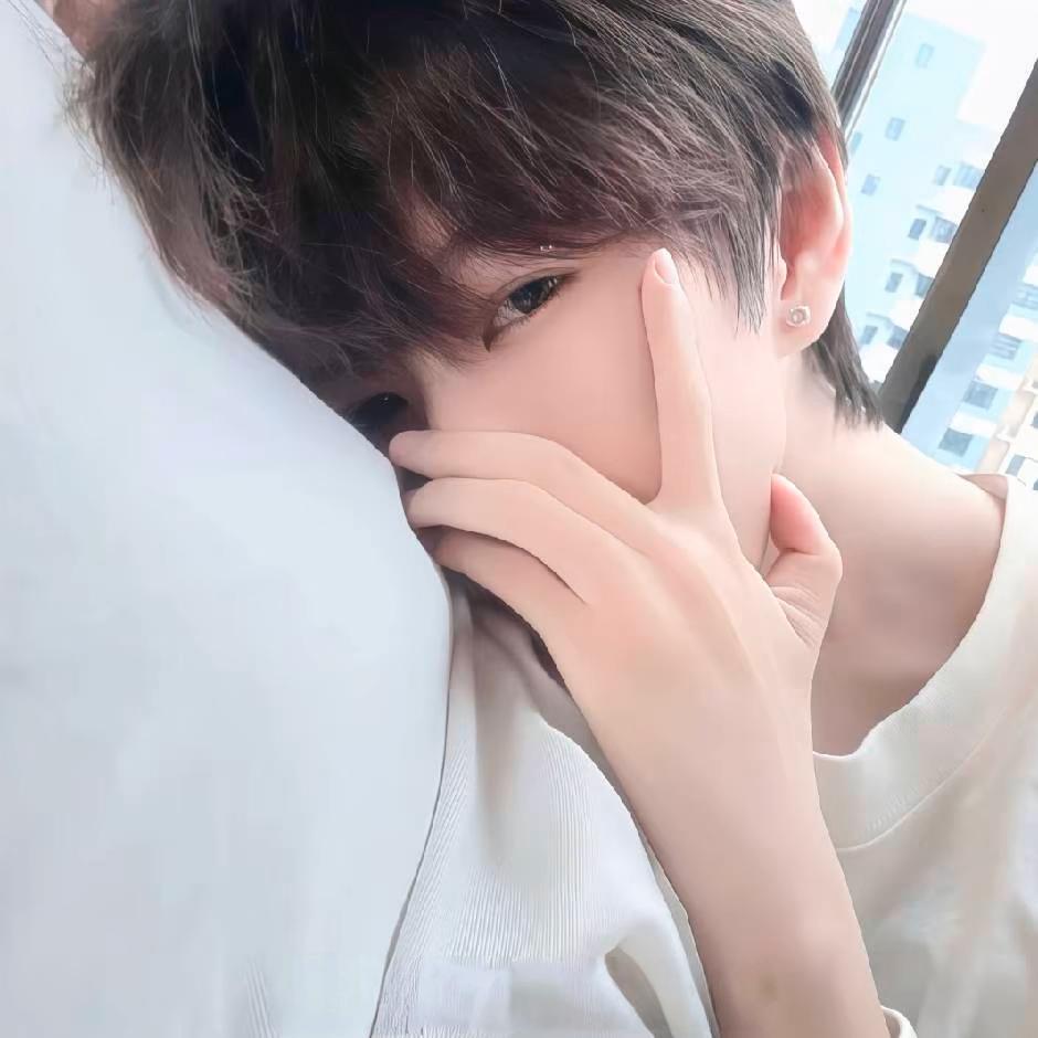 小依