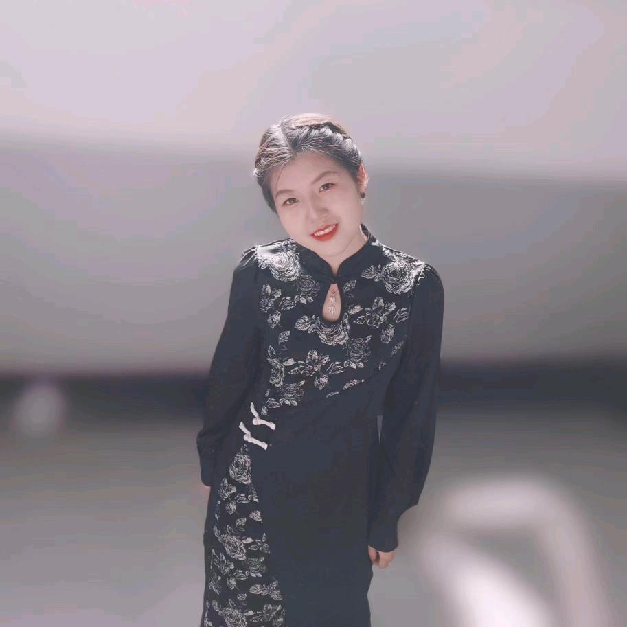 叁俪（97年村干部）