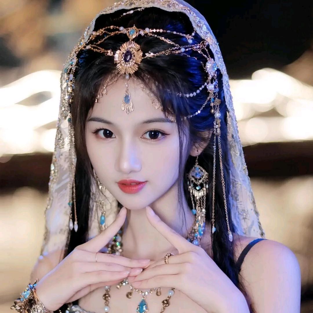 幸福的  晨  萱  磊