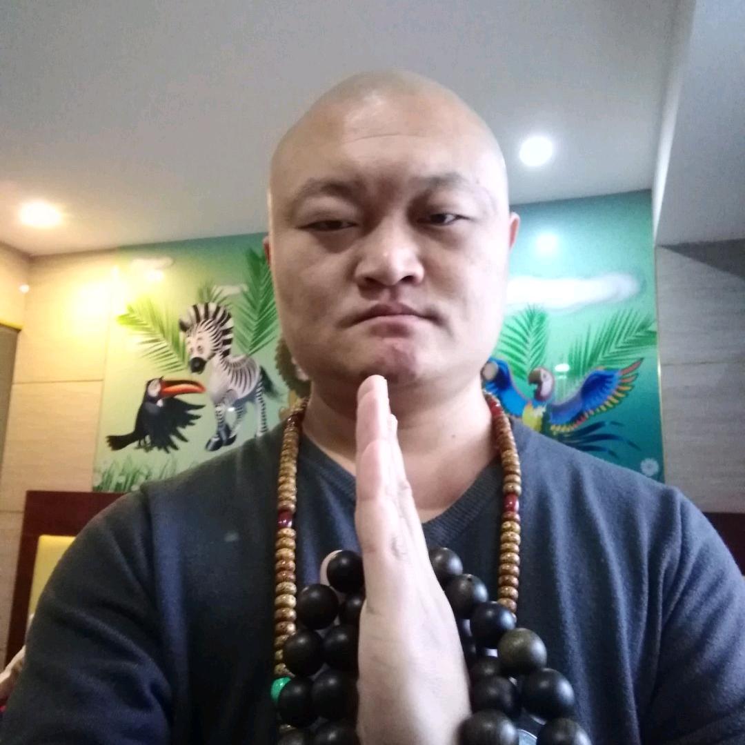 睿酿汇酒业（歪日它嘚）
