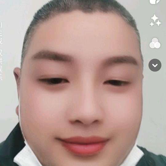 喜欢追剧的陆尧头像