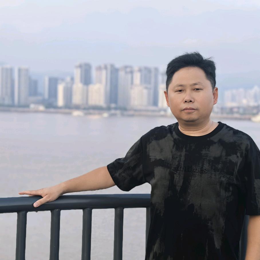 @卖手机📱的建哥哥