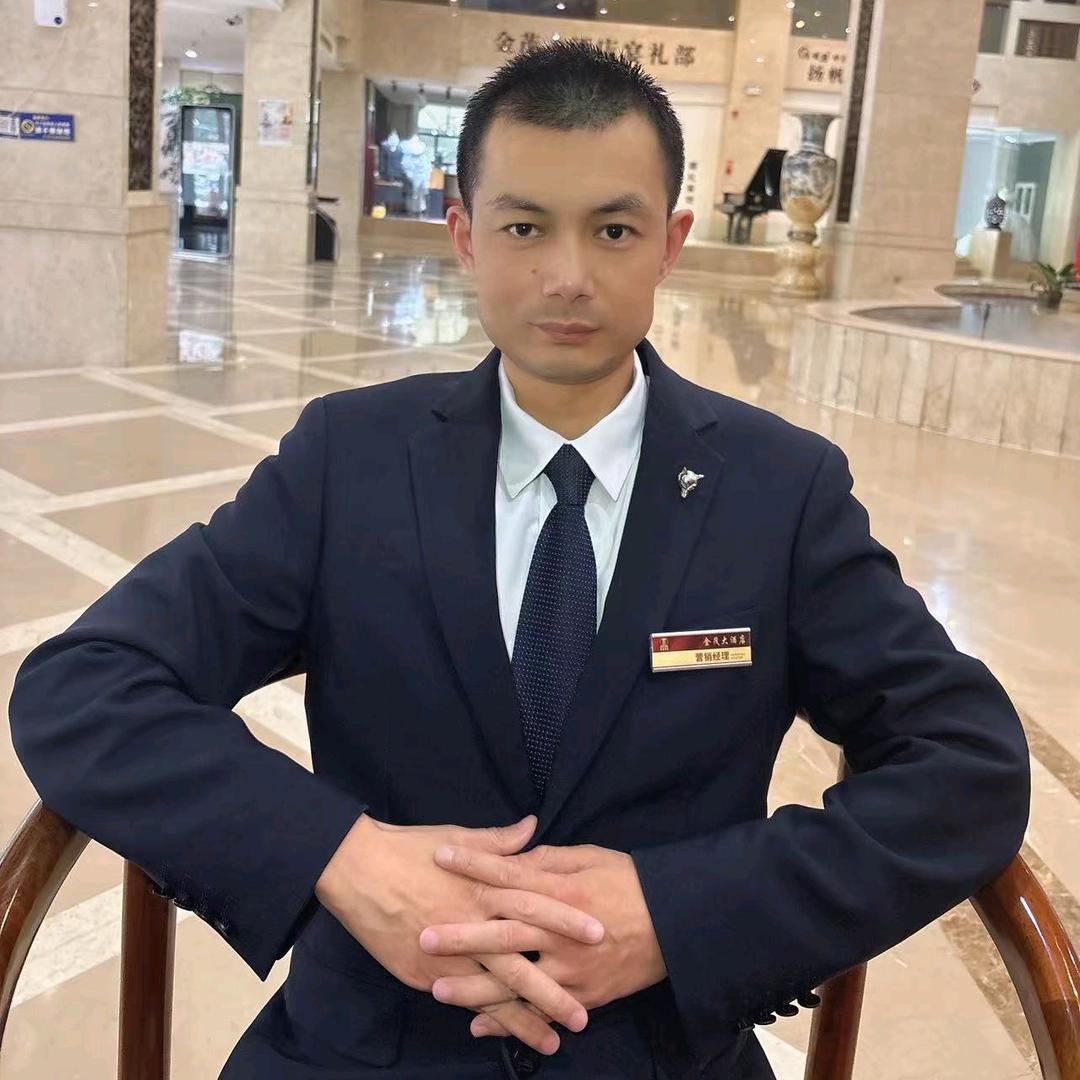 金茂大酒店彭翔