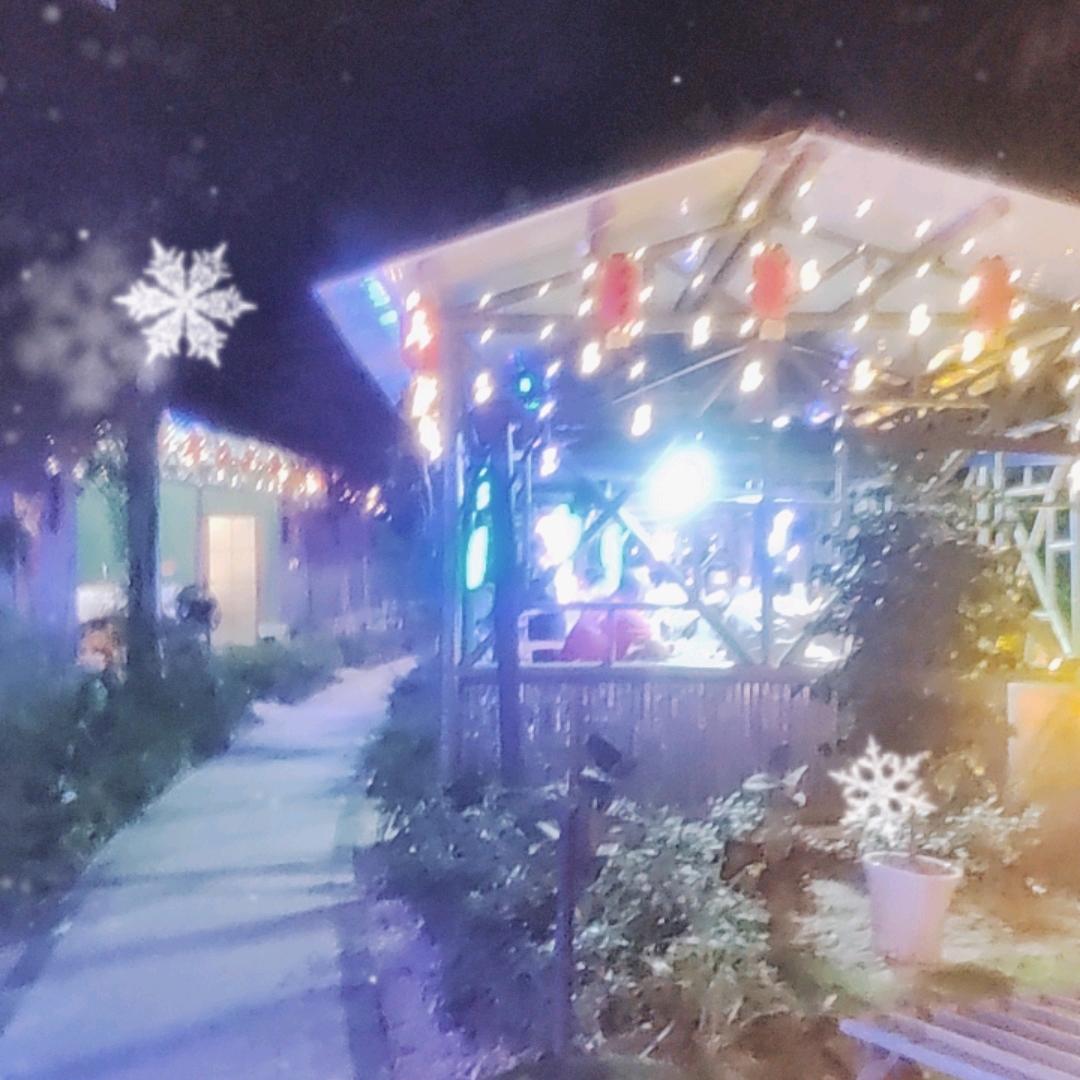 鲜雅堂翠苗果树苗木专卖店