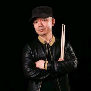 米东区教吉他架子鼓的张老师