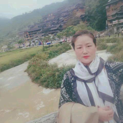 《三个孩子妈妈》 加油✊