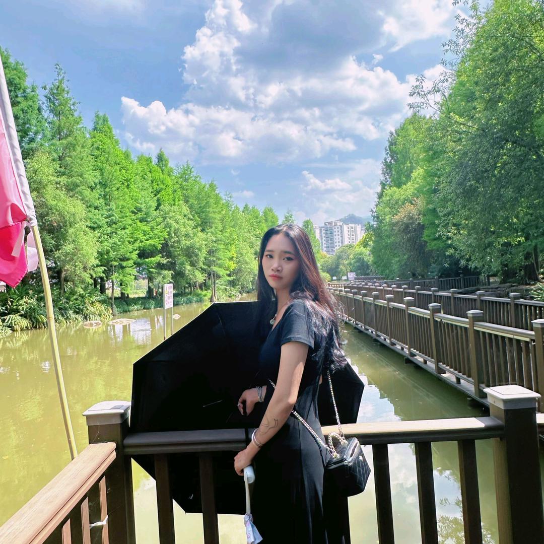 小张🍓不嚣张（请勿连赞）