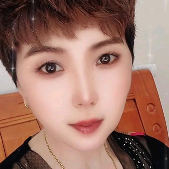 小眼睛