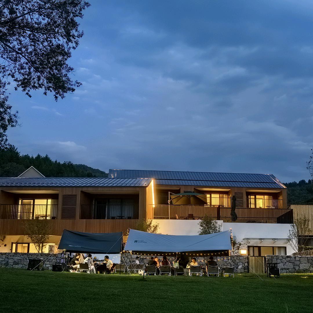 又见山·黑里河森林度假民宿