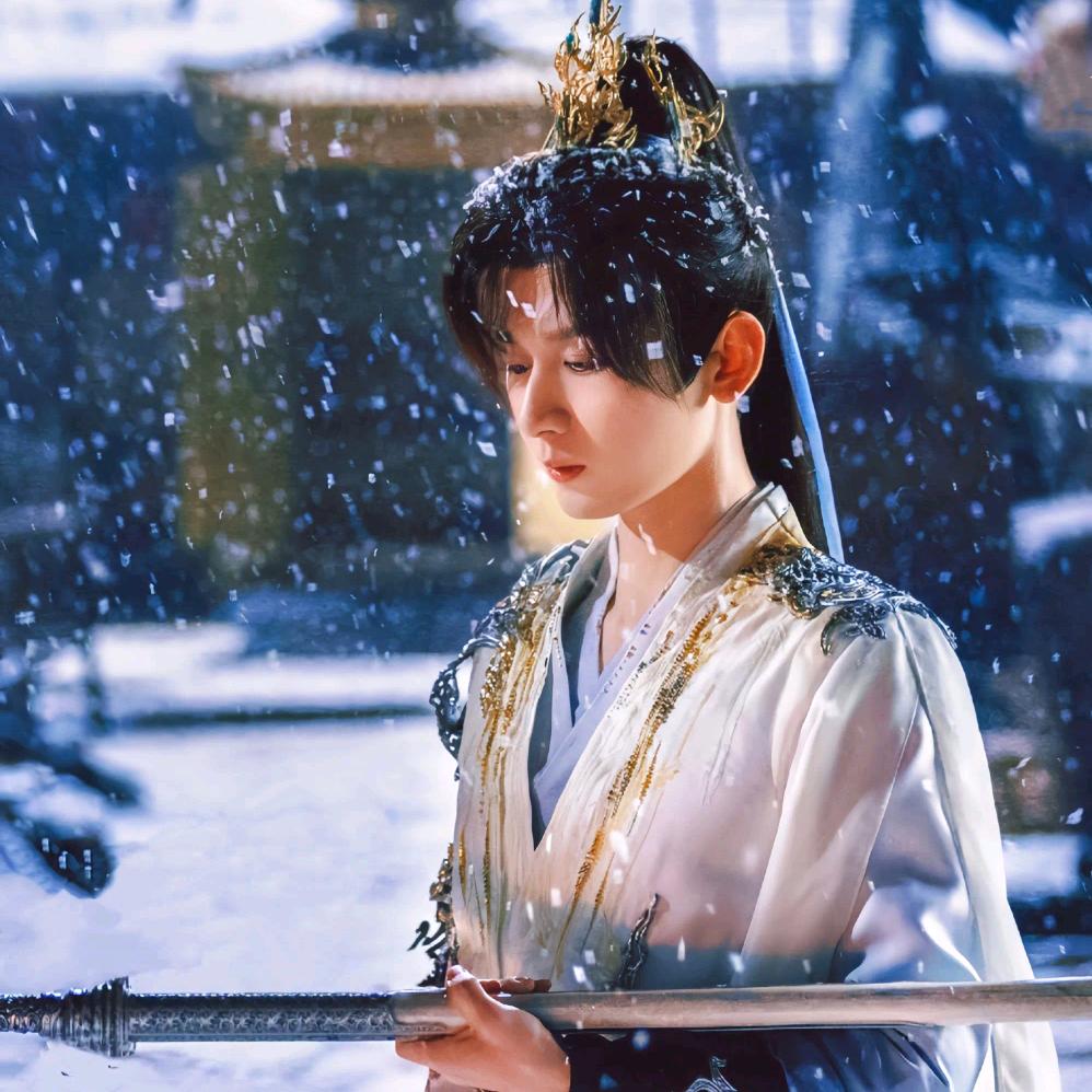 淇水肃草（近距离和成毅打招呼版）