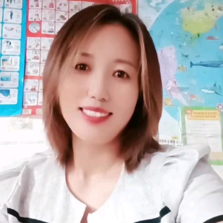 阳光下的微笑