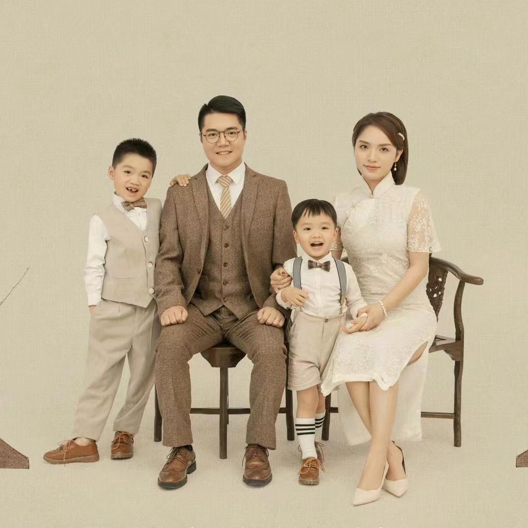 可爱多全家福摄影馆