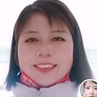 俩个孙女的奶奶