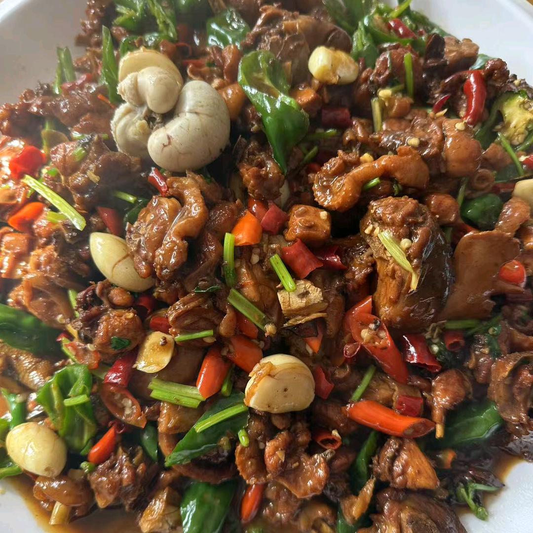 一锅香正宗枣庄炒鸡烧烤