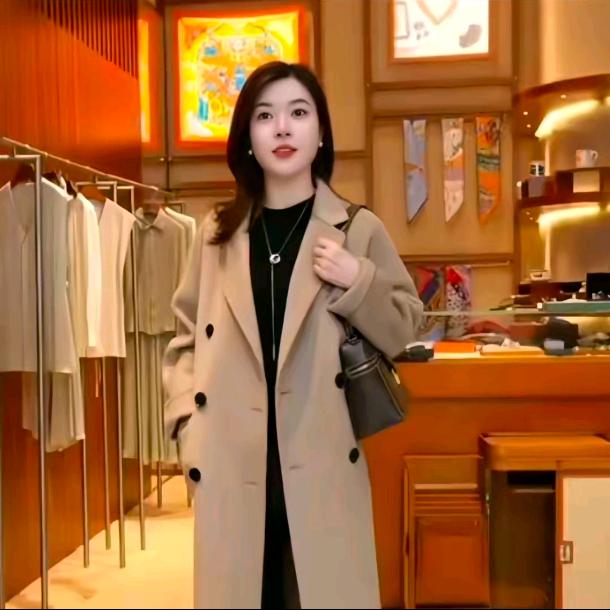 H姐曼辰（轻奢女装）
