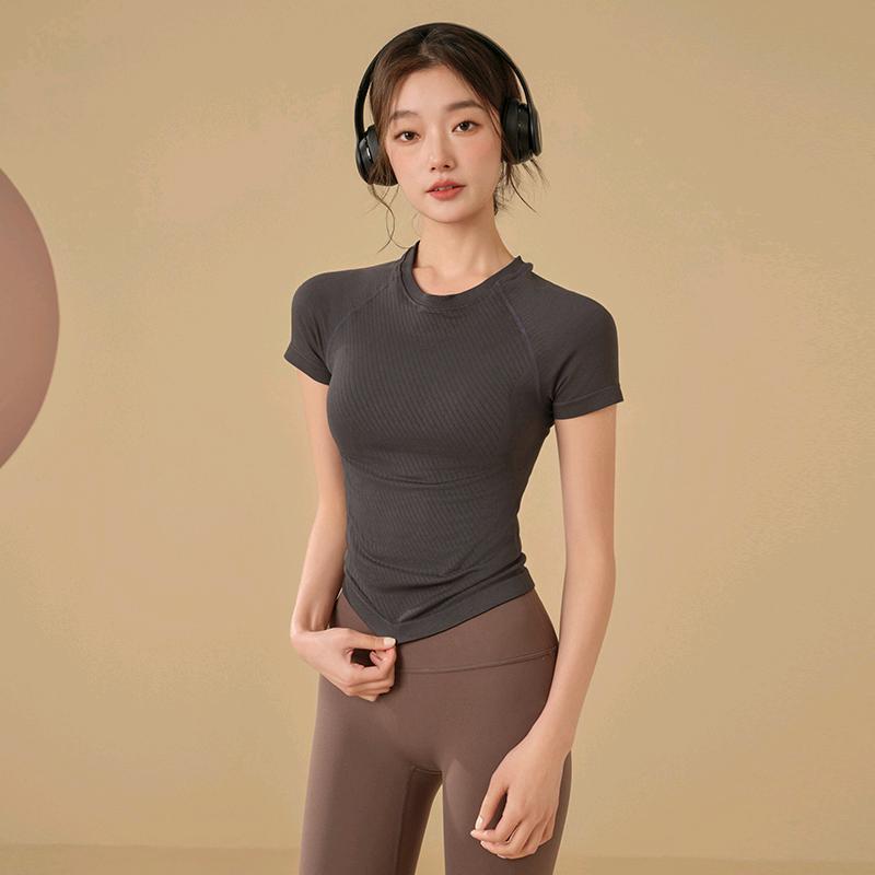 宋站服饰运动专卖店